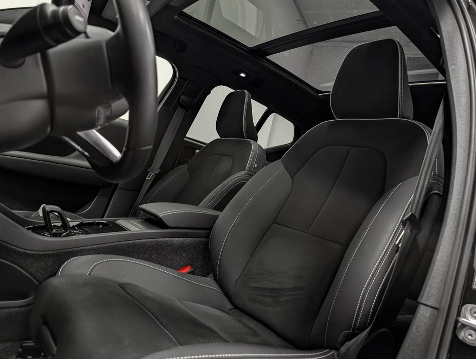Volvo XC40 Recharge TWIN Ultimate - Dark 2023-8