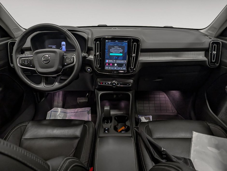 Volvo XC40 B5 AWD Core Base 2023-10