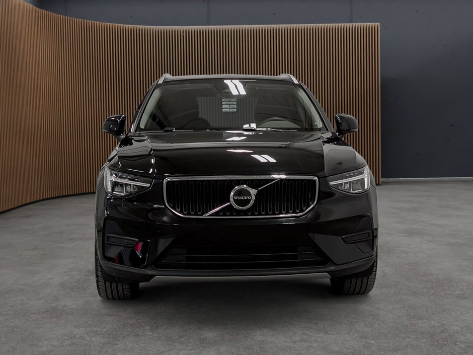 Volvo XC40 B5 AWD Core Base 2023-1