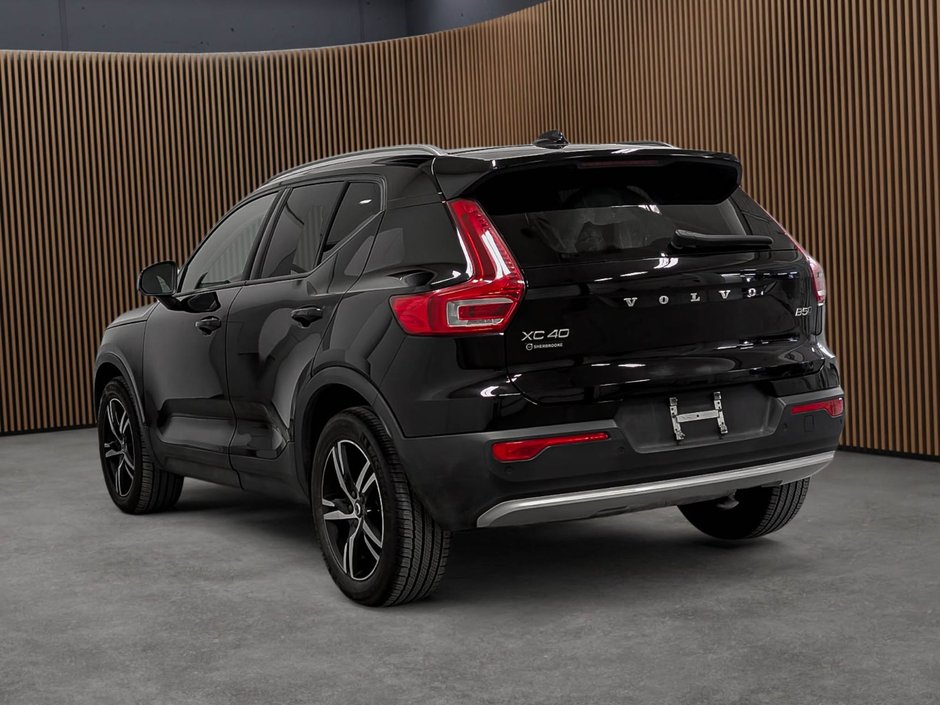 Volvo XC40 B5 AWD Core Base 2023-3