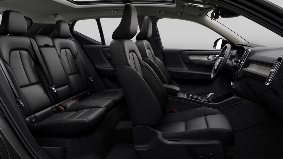 2024 Volvo XC40 B5 AWD Ultimate Bright Theme-10