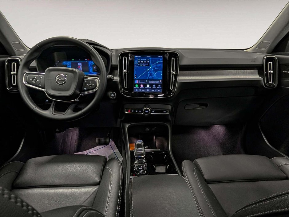 Volvo XC40 B5 AWD Ultimate Dark Theme 2024-9