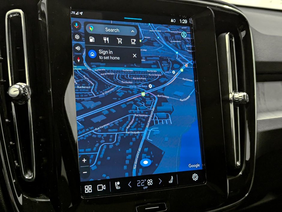 Volvo XC40 B5 AWD Plus Dark Theme 2025-14