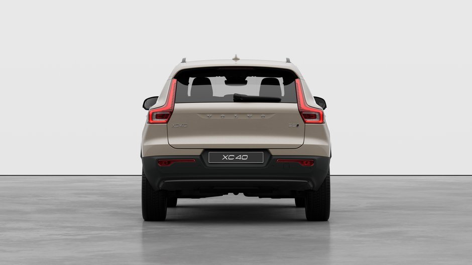 2026 Volvo XC40 B5 AWD Plus Dark Theme-5