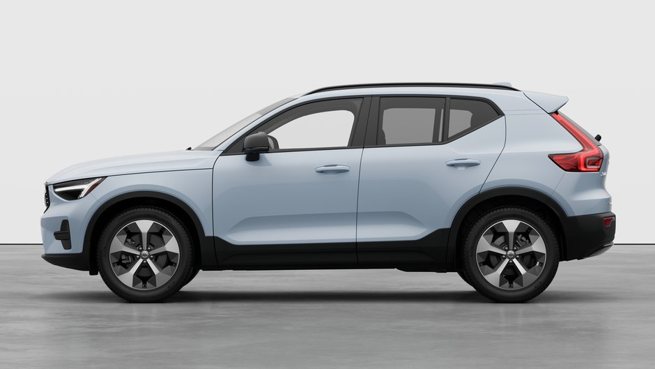 Volvo XC40 B5 AWD Core Dark Theme 2026-7
