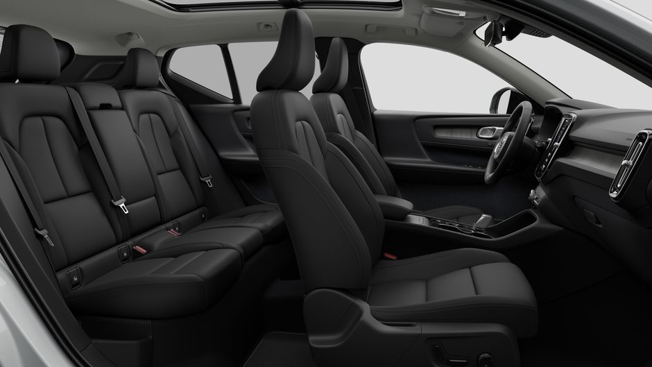 Volvo XC40 B5 AWD Plus Dark Theme 2026-12
