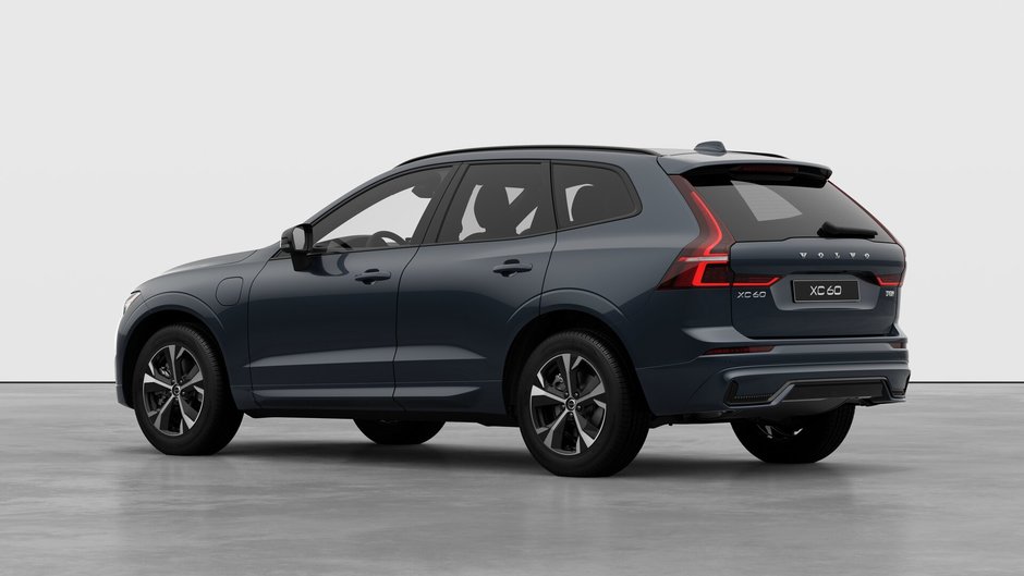 2026 Volvo XC60 Plug-in Hybrid T8 AWD Core Dark Theme-1