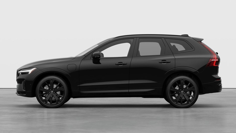 2026 Volvo XC60 Plug-in Hybrid T8 AWD Ultra Black Edition-7