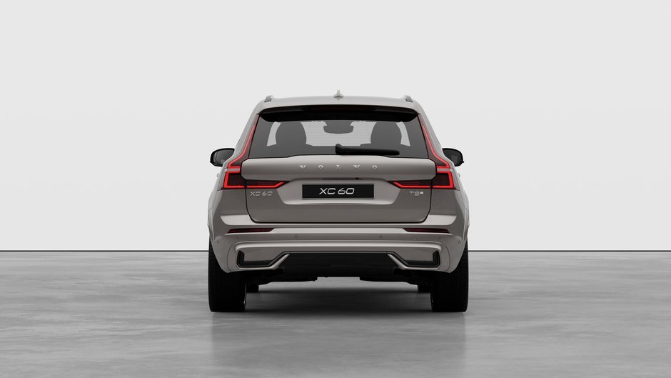 Volvo XC60 Plug-In Hybrid T8 AWD Ultra Dark Theme 2026-5