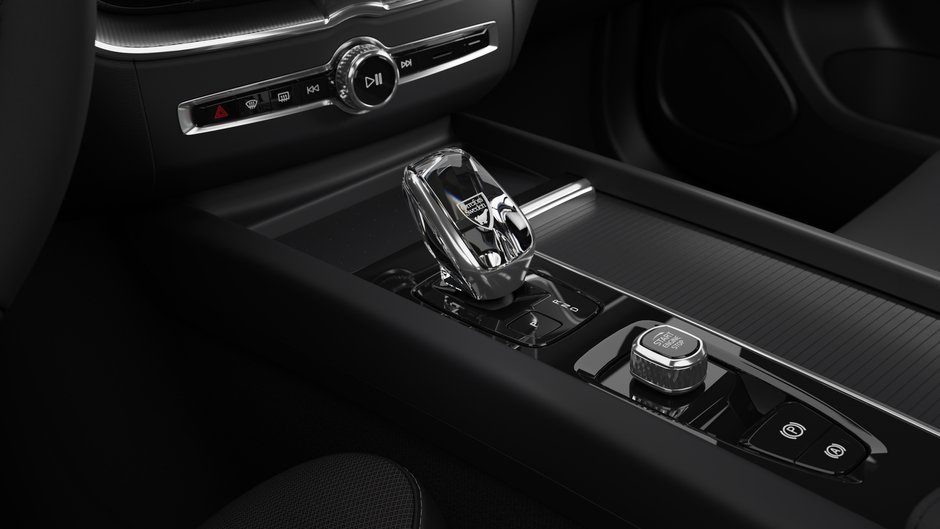 2026 Volvo XC60 Plug-In Hybrid T8 AWD Polestar Engineered-10
