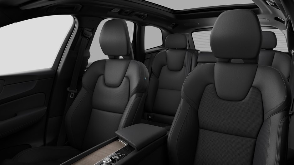 2026 Volvo XC60 Plug-In Hybrid T8 AWD Ultra Dark Theme-11