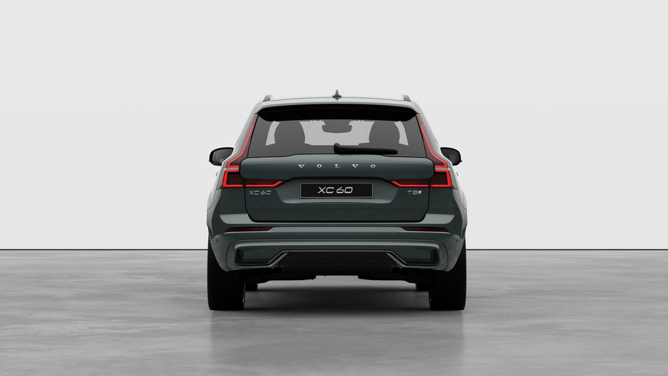 2026 Volvo XC60 Plug-In Hybrid T8 AWD Ultra Dark Theme-5