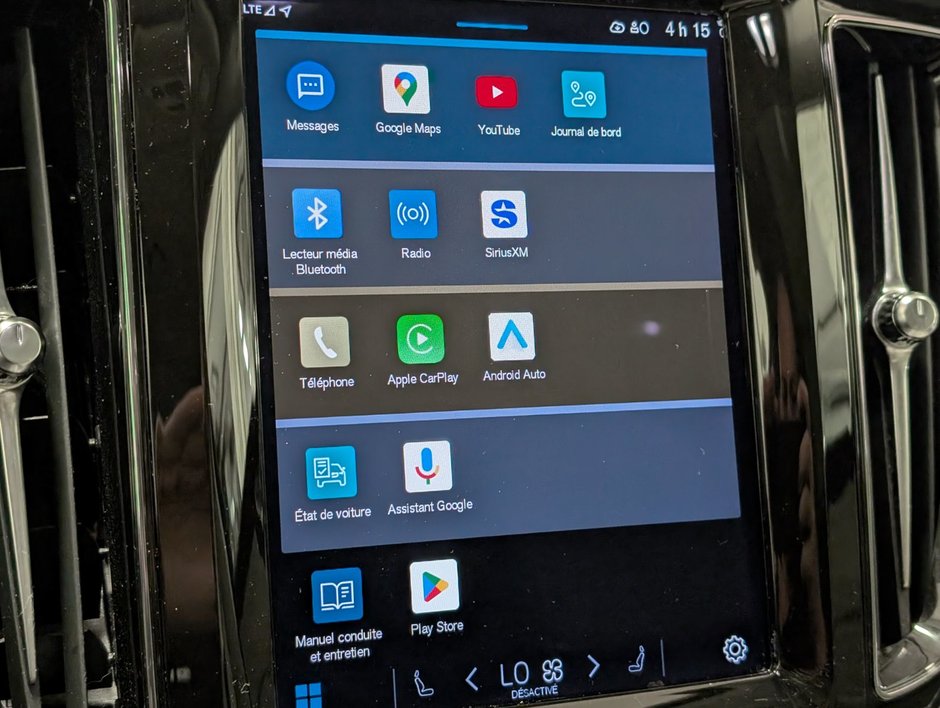 2024 Volvo XC60 Recharge T8 eAWD PHEV Core Dark Theme-13