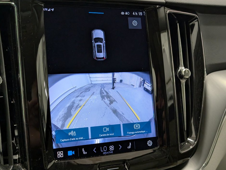 2024 Volvo XC60 Recharge T8 eAWD PHEV Core Dark Theme-20