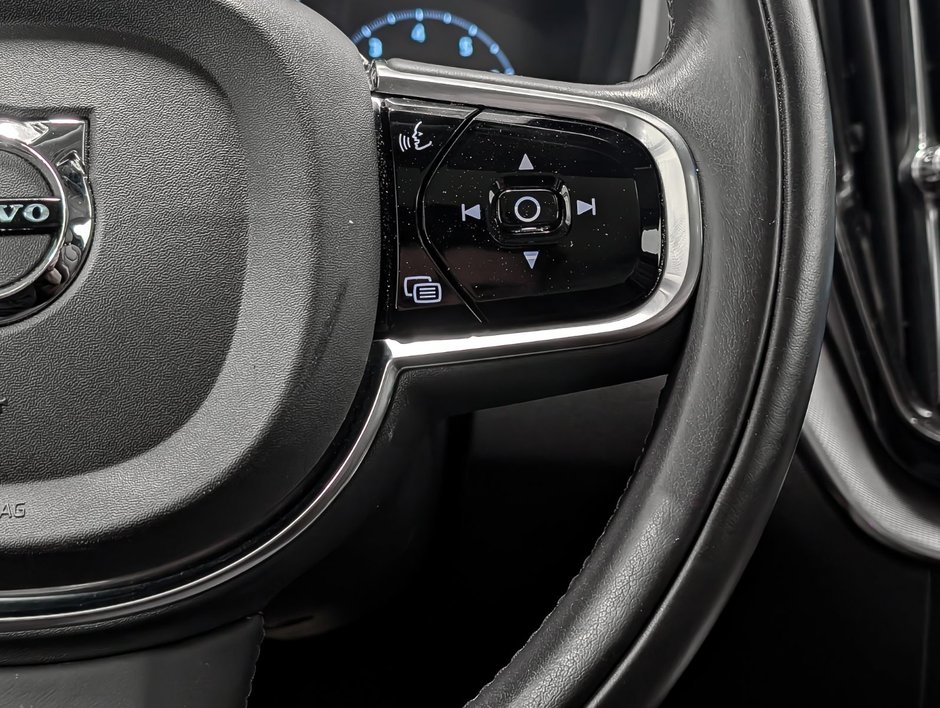 Volvo XC60 T6 AWD Inscription 2019-15