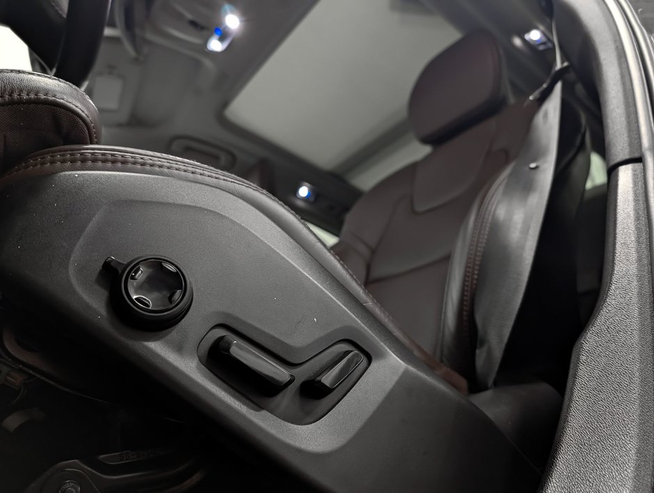 Volvo XC60 T6 AWD Inscription 2019-9