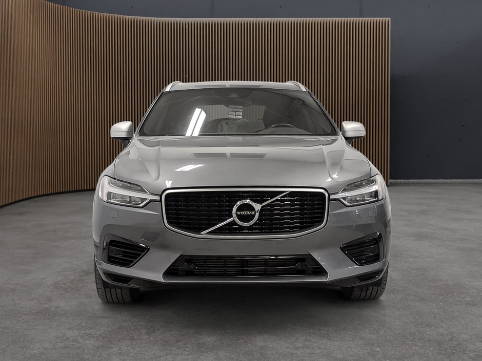 2019 Volvo XC60 T8 eAWD R-Design-2