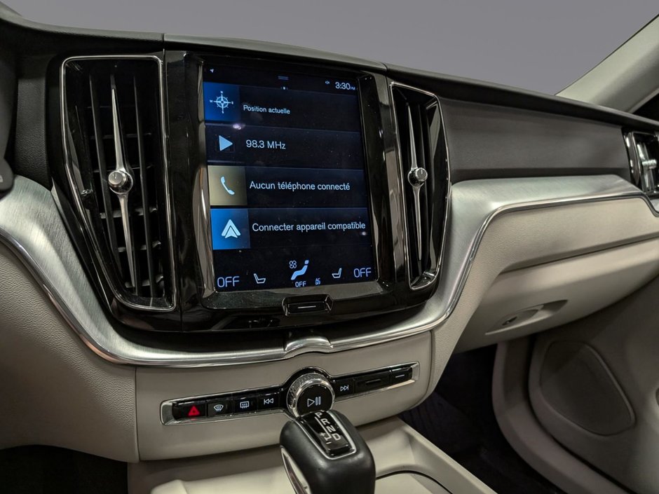 2020 Volvo XC60 T5 AWD Momentum-13
