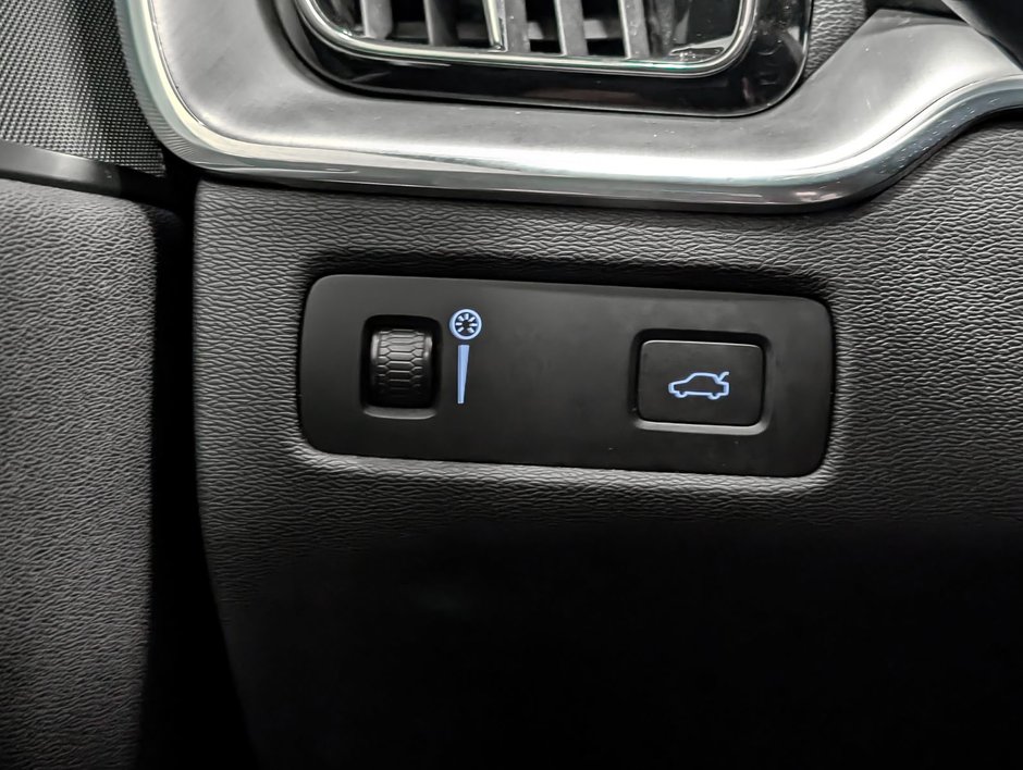 Volvo XC60 T6 AWD Momentum 2020-19