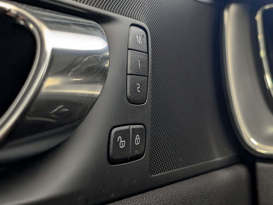 Volvo XC60 T5 AWD Momentum 2020-23