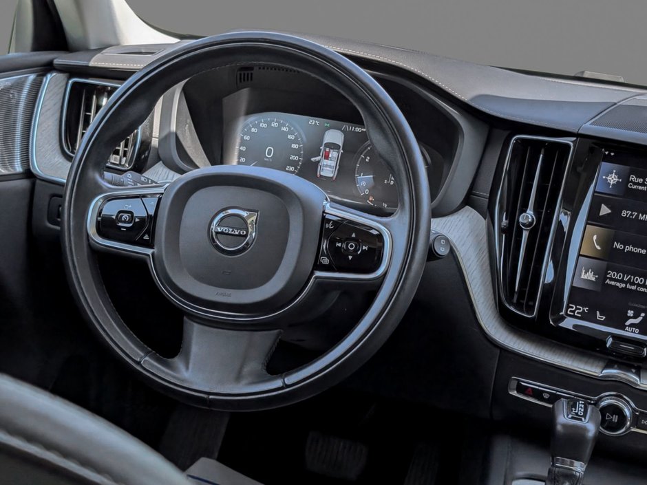 Volvo XC60 T6 AWD Inscription 2021-13