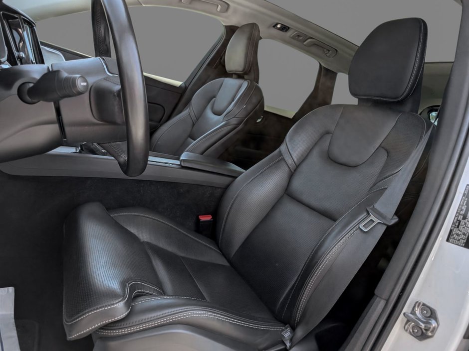 Volvo XC60 T6 AWD Inscription 2021-8