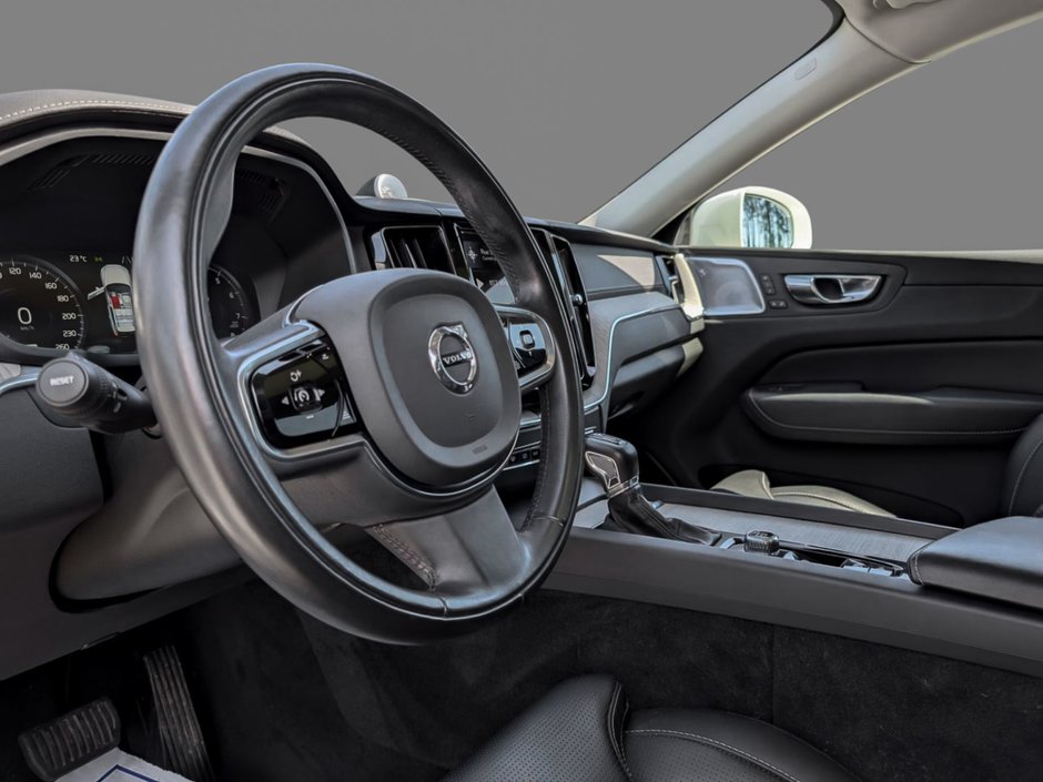 Volvo XC60 T6 AWD Inscription 2021-7