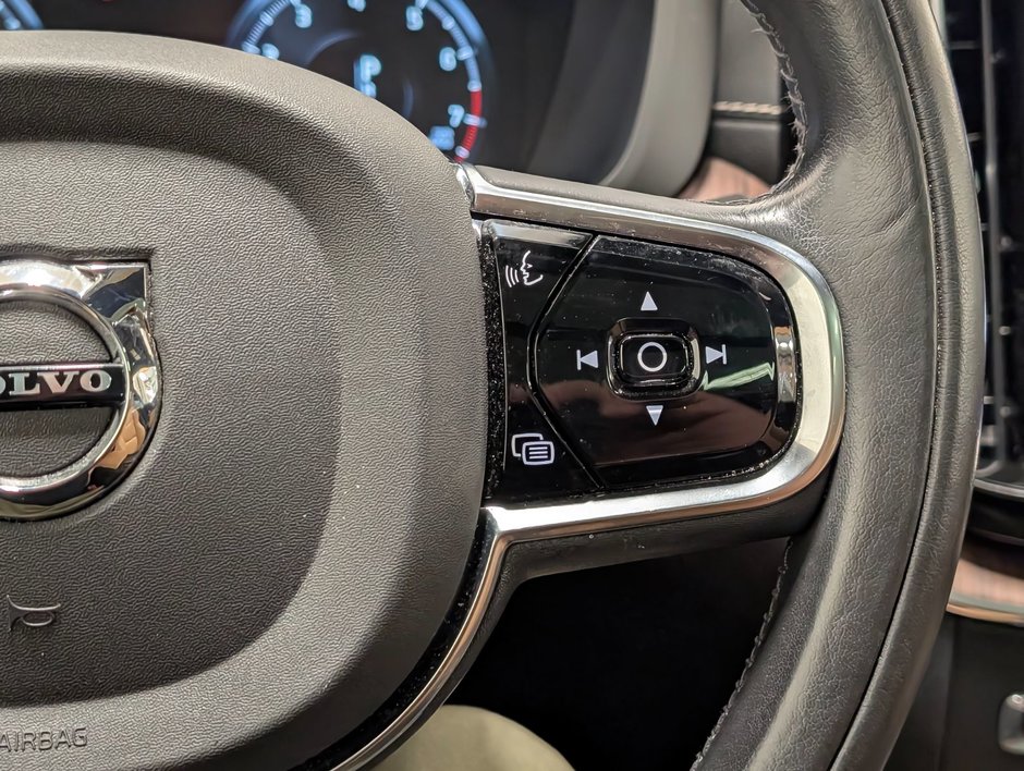 Volvo XC60 T6 AWD Inscription 2021-19