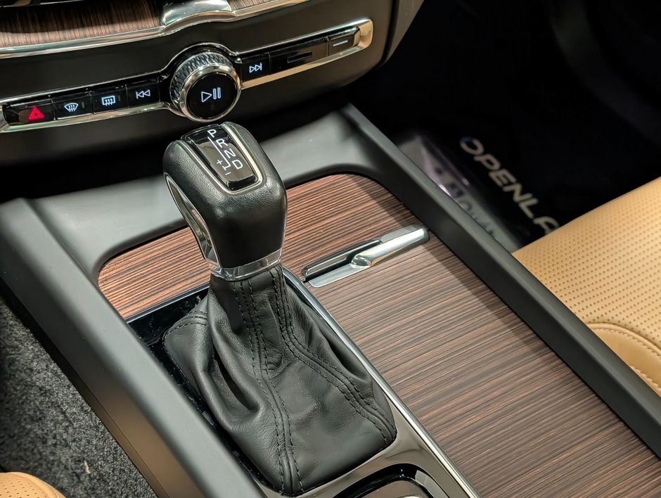 Volvo XC60 T6 AWD Inscription 2021-17
