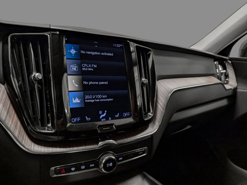 2021 Volvo XC60 T8 eAWD Inscription Expression-13