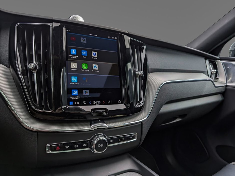 Volvo XC60 B6 AWD R-Design 2022-14