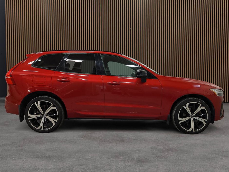Volvo XC60 B6 AWD R-Design 2022-6