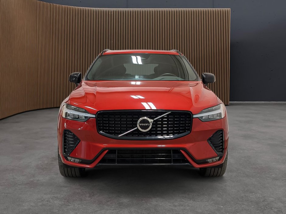 Volvo XC60 B6 AWD R-Design 2022-1