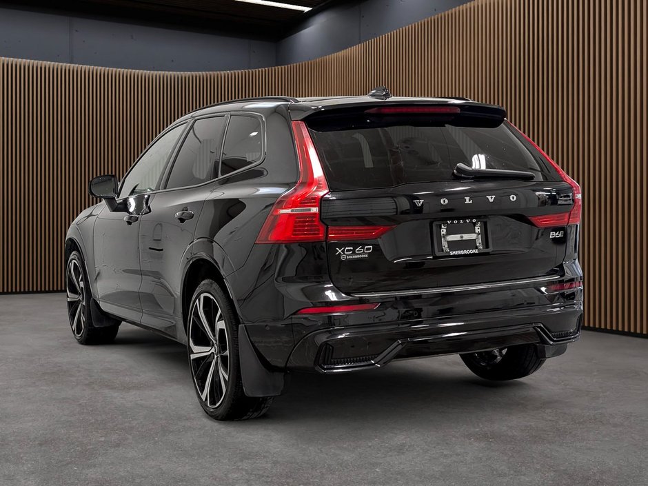 2022 Volvo XC60 B6 AWD R-Design-3
