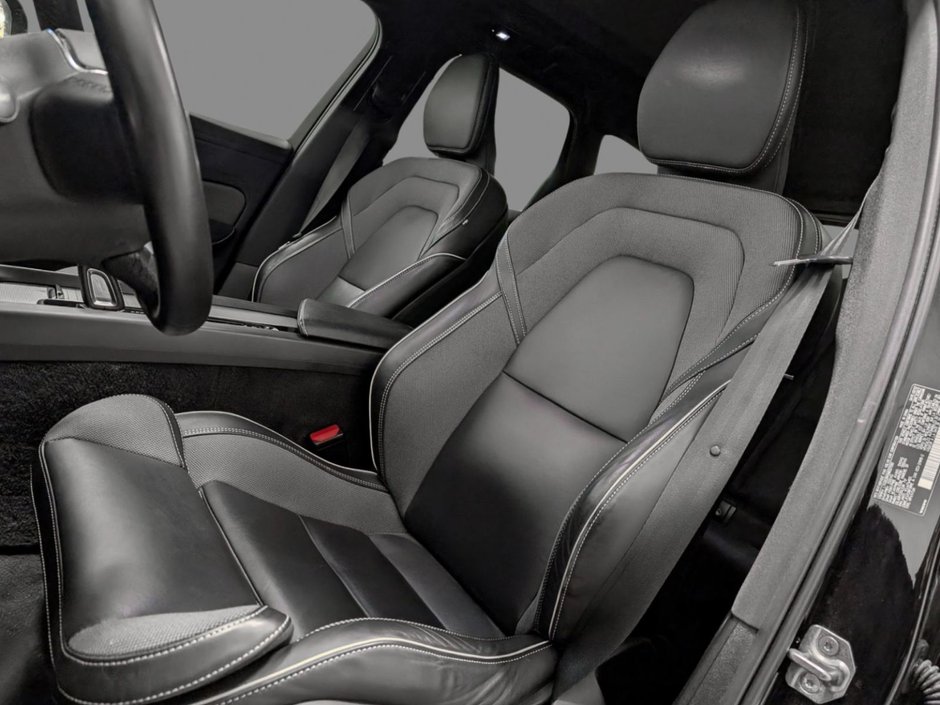 2022 Volvo XC60 B6 AWD R-Design-8