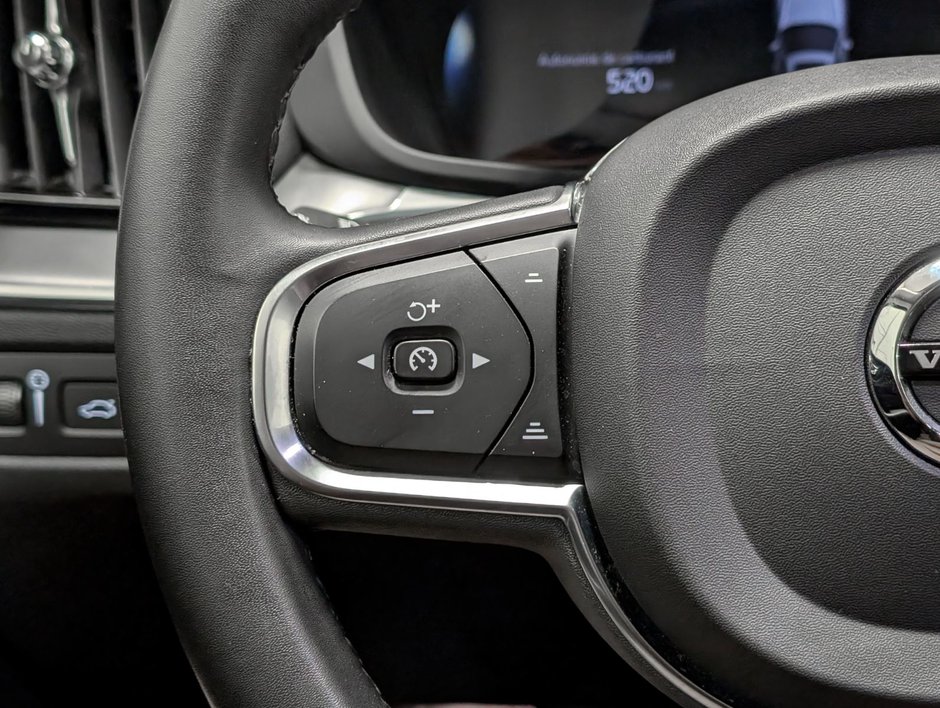 2022 Volvo XC60 Recharge Inscription Expression-19