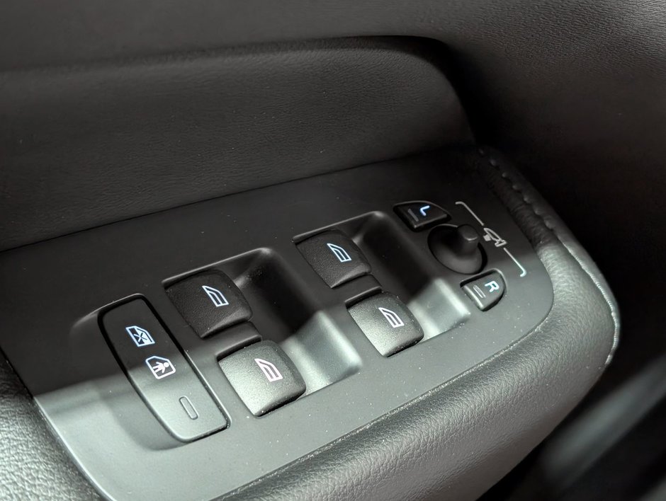 2022 Volvo XC60 Recharge Inscription Expression-20