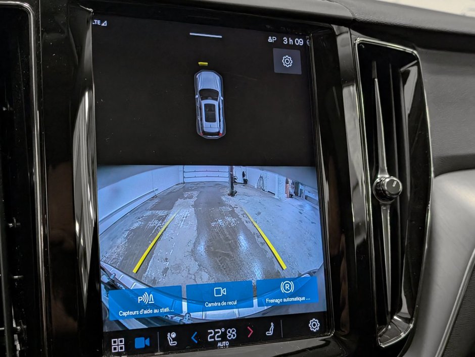 2022 Volvo XC60 Recharge Inscription Expression-22