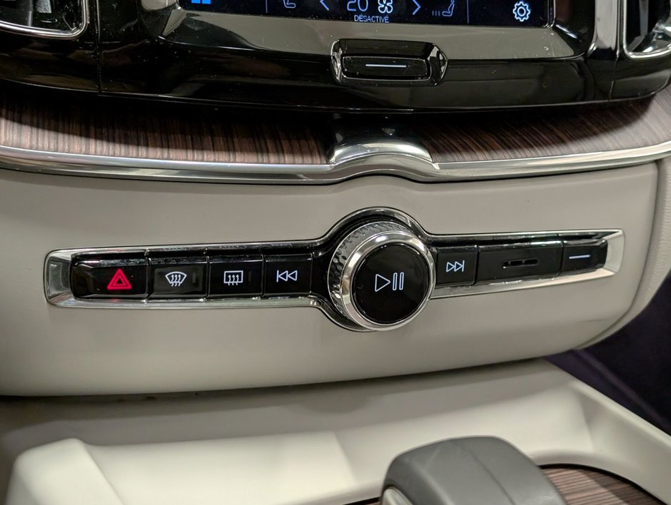 Volvo XC60 B5 AWD Momentum 2022-17