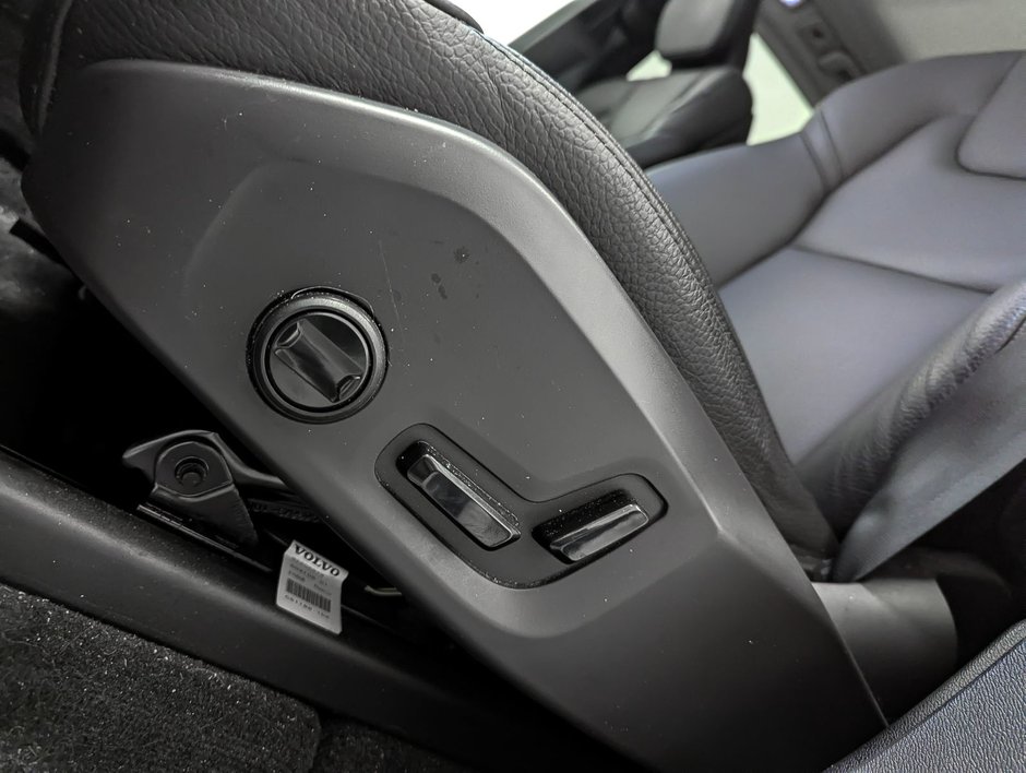 Volvo XC60 Recharge Inscription Expression 2022-7