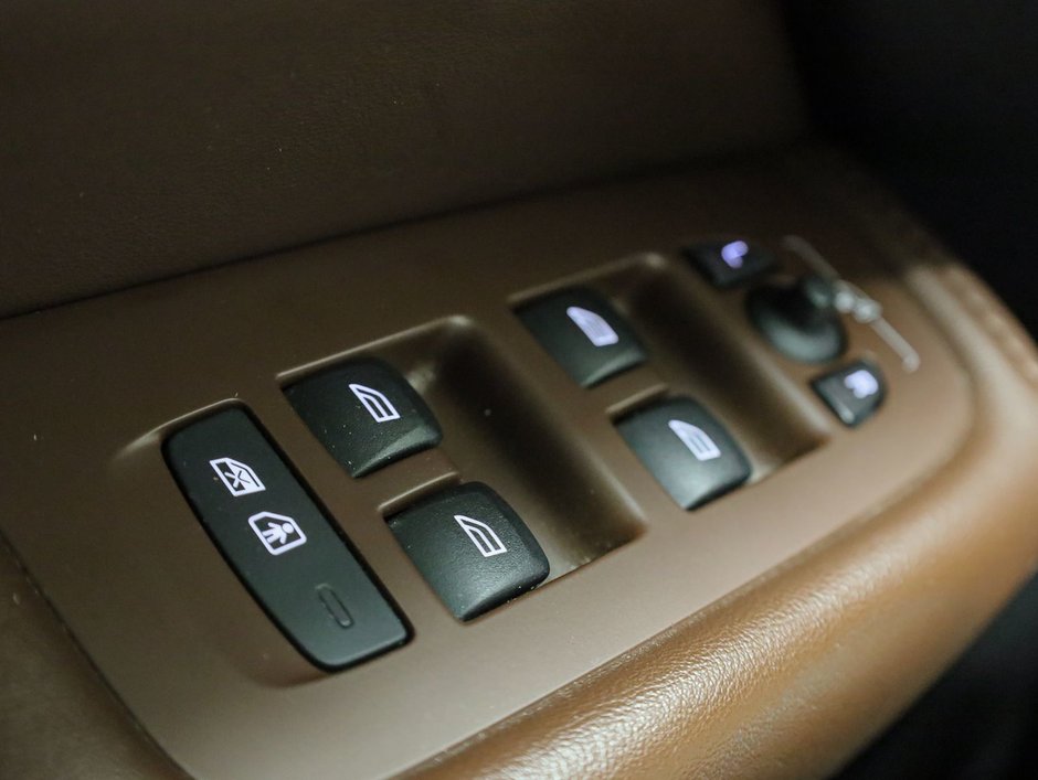 2022 Volvo XC60 B6 AWD Inscription-20