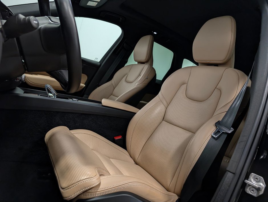 2022 Volvo XC60 B5 AWD Momentum-8