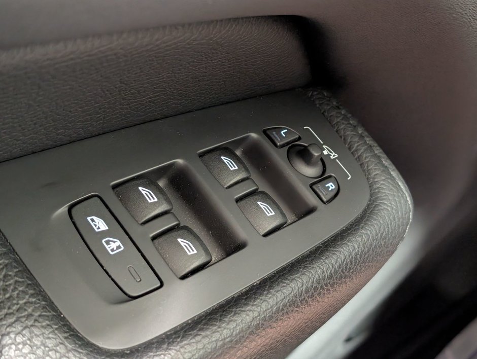 Volvo XC60 Recharge Inscription Expression 2022-16
