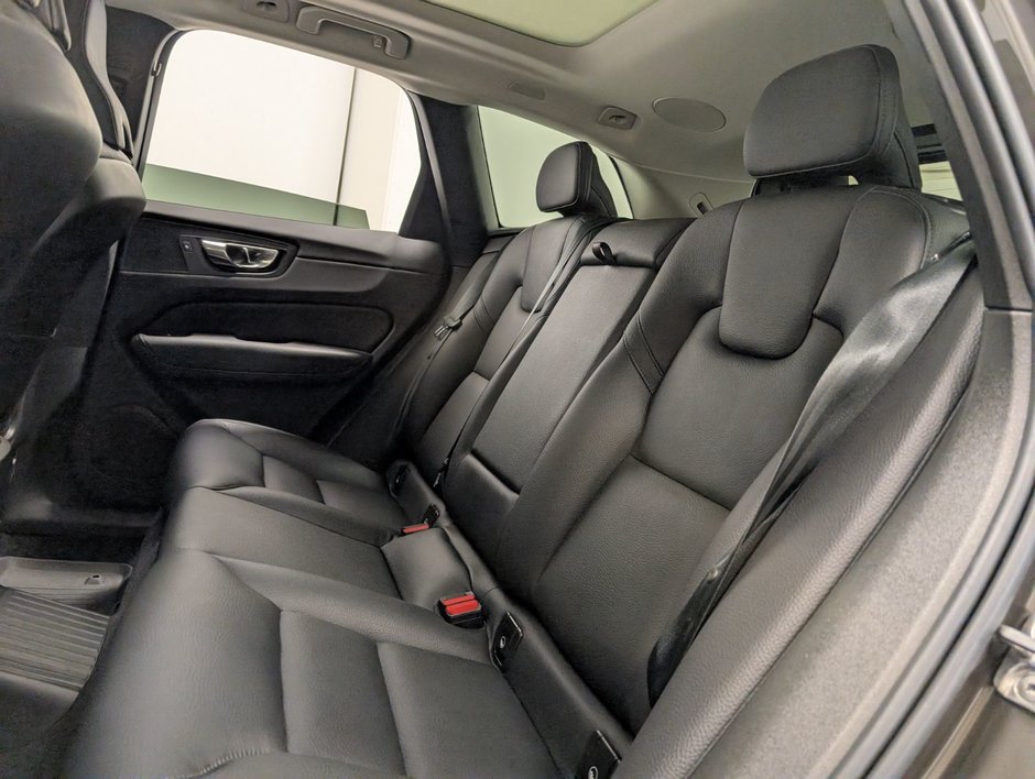 Volvo XC60 Recharge Inscription Expression 2022-9