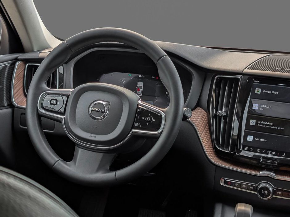 Volvo XC60 B6 AWD Plus - Bright 2023-13