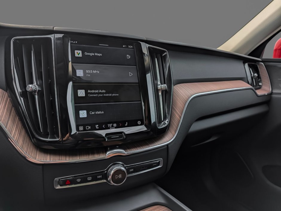 Volvo XC60 B6 AWD Plus - Bright 2023-14