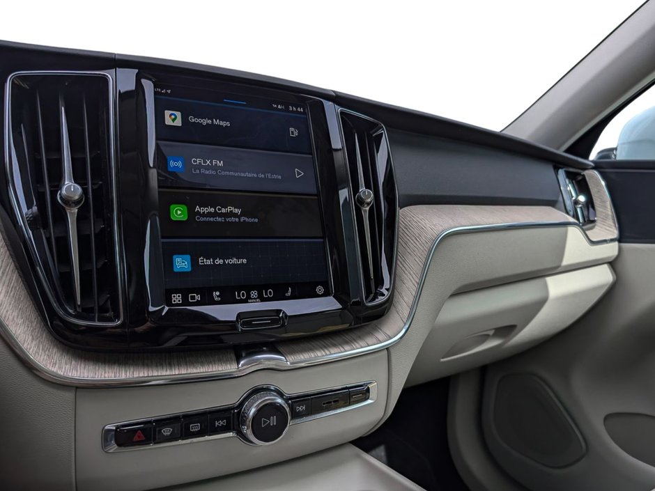 Volvo XC60 B6 AWD Plus - Bright 2023-14