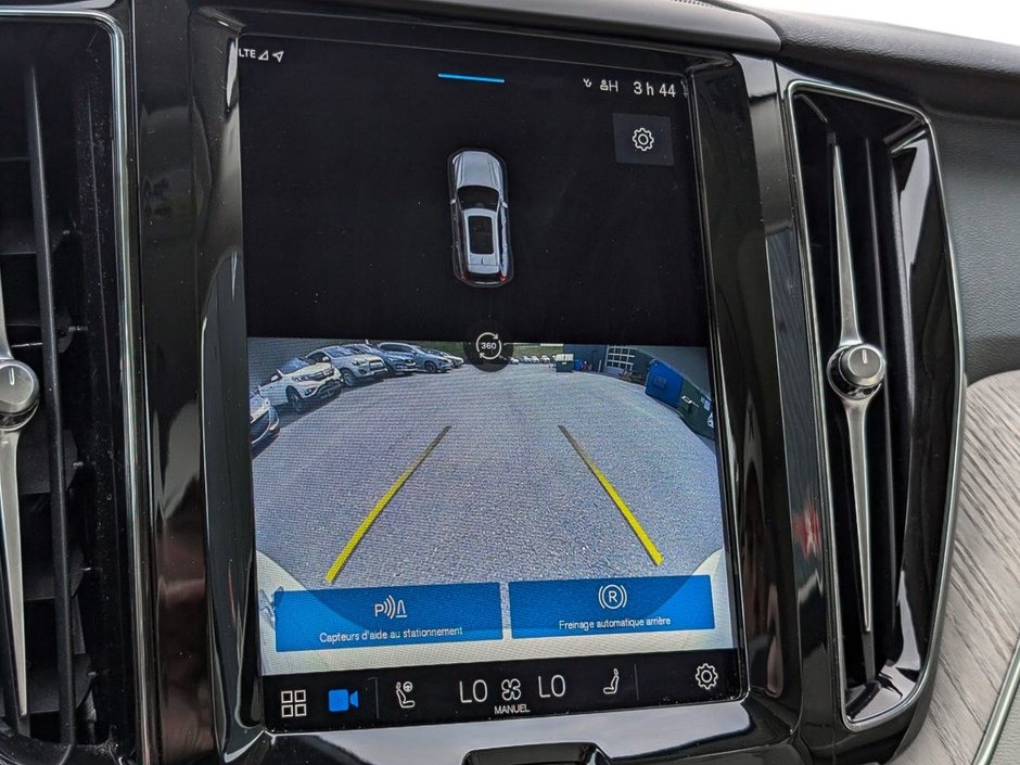 Volvo XC60 B6 AWD Plus - Bright 2023-16