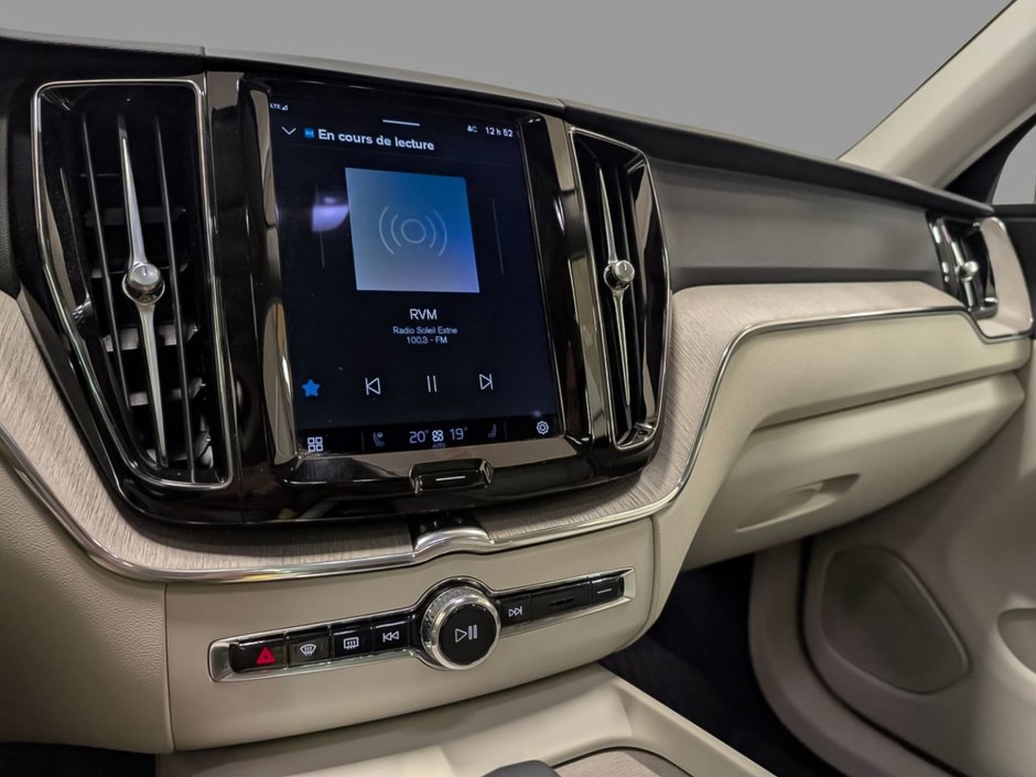 Volvo XC60 B6 AWD Plus - Bright 2023-13