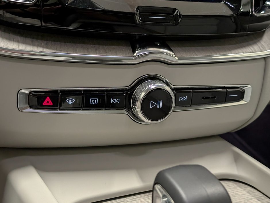 Volvo XC60 B6 AWD Plus - Bright 2023-17